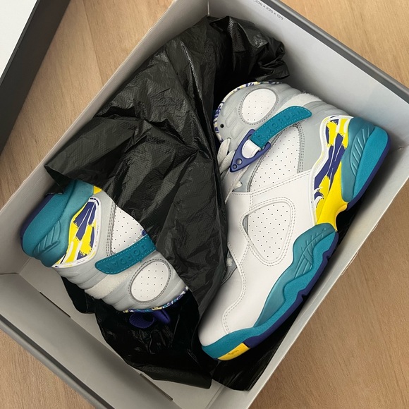 Jordan 8 (W) - Picture 5 of 10